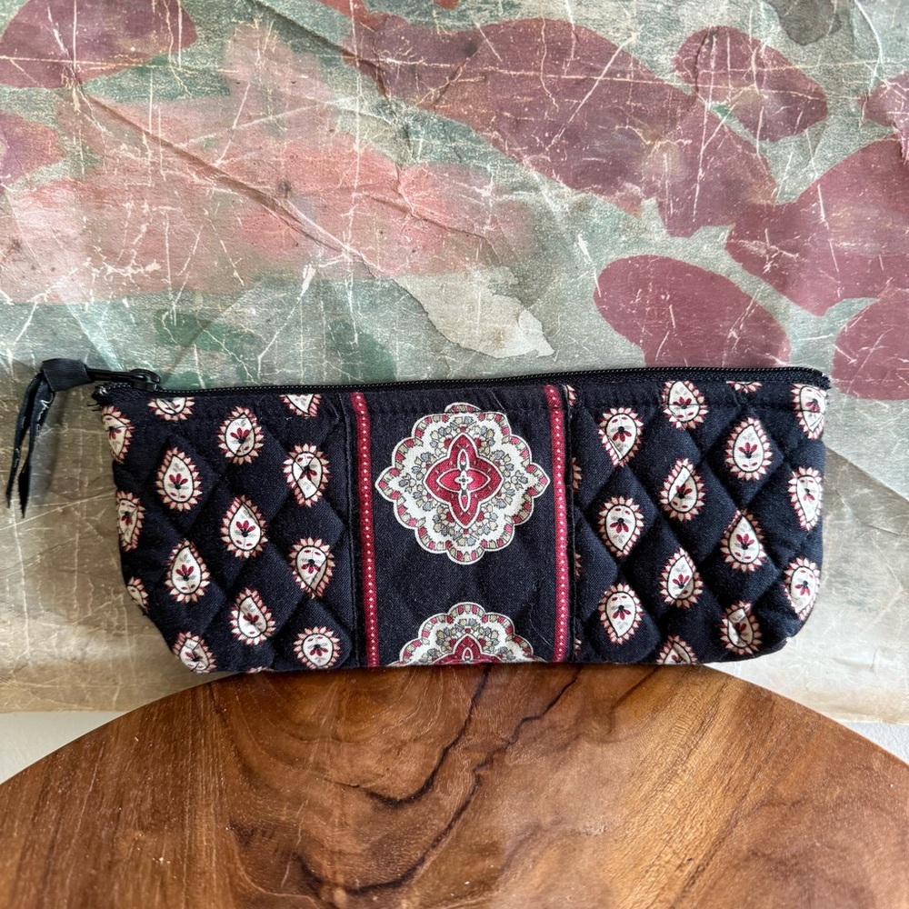 Vera Bradley Small Bow Cosmetic Makeup Bag Clutch in Classic Black